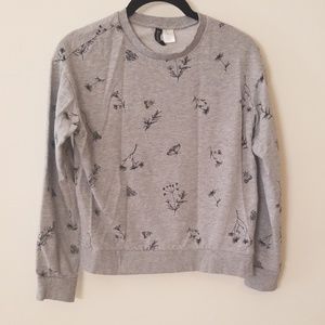 2/$16💎Divided Lightweight Sweatshirt